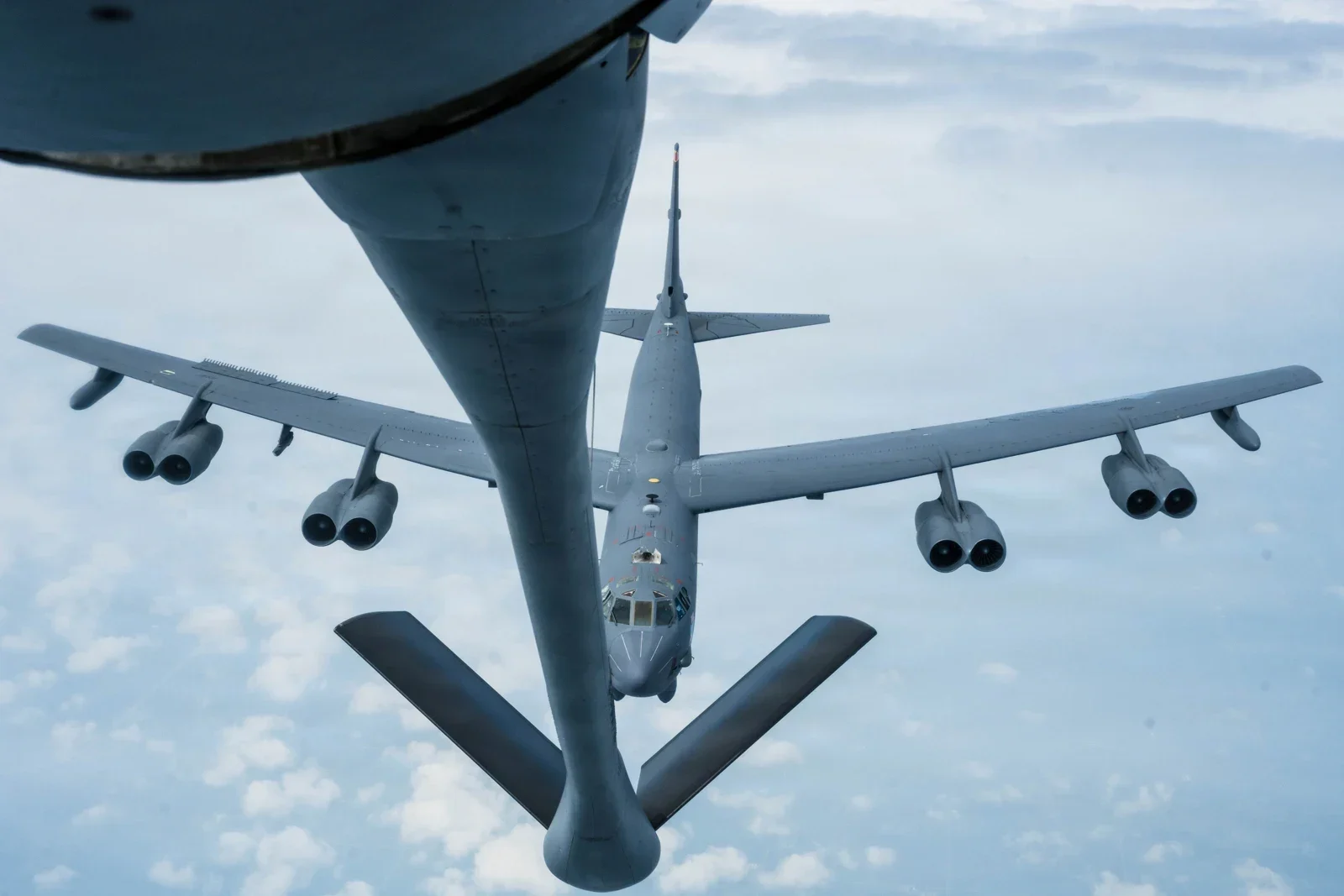 Archive: a B-52 behind a KC-135 over the United States, 5 August 2026.